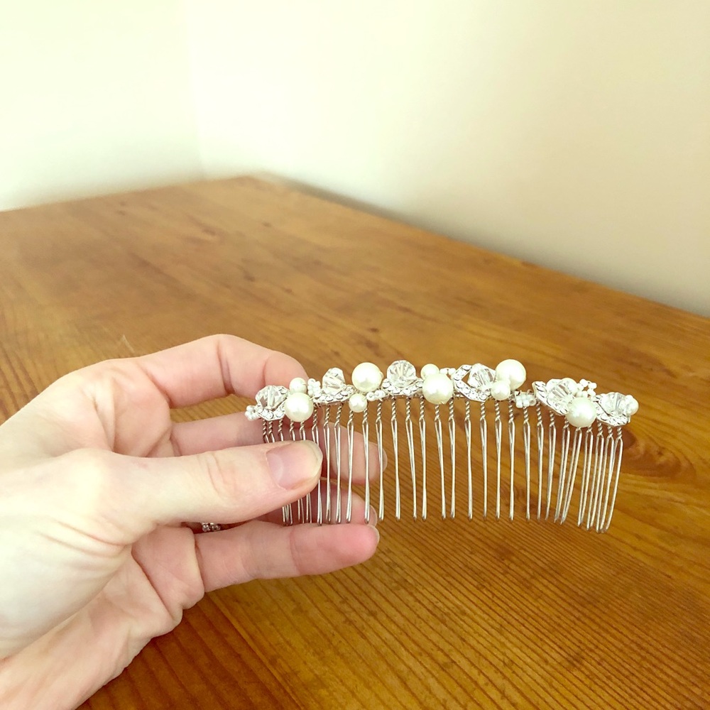 Wedding hair accessory